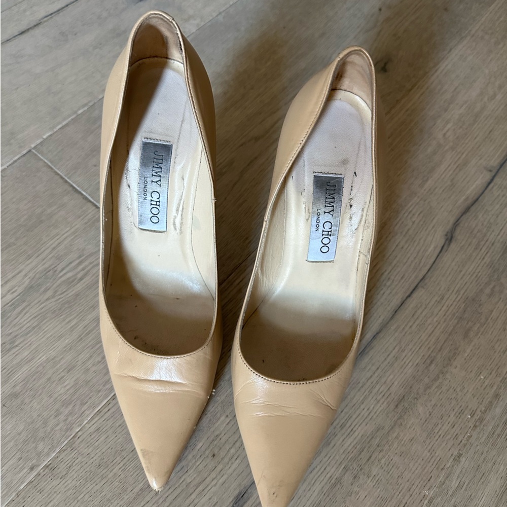 Jimmy Choo pump